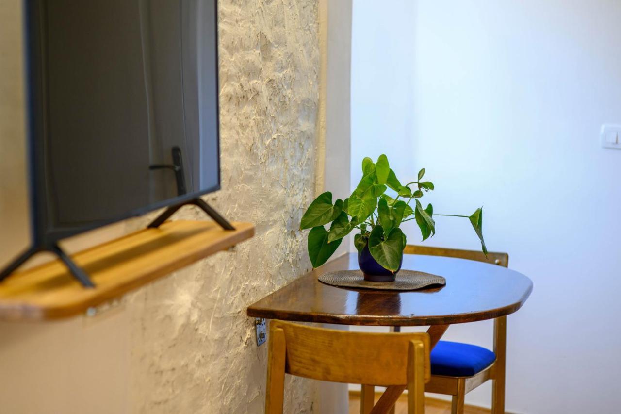 On The Rock Apartments Šibenik Exteriör bild
